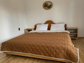 Lovin's Rooms - 1