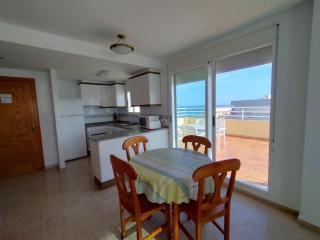 PRECIOSO ÁTICO CON AIRE ACONDICIONADO y PISCINA - Peníscola - 5
