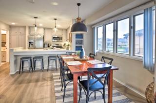 Waterfront Horseshoe Bay Retreat with Game Room! - 3