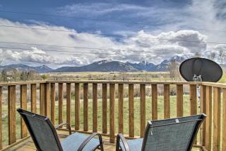 Airy Emigrant Townhome with Sweeping Mtn Views! - 9
