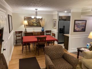 Spacious 3 Bedroom 2 bath Condo close to Five-points in Athens - Athens - 9
