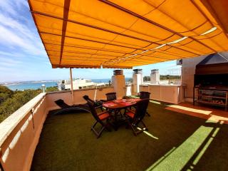 Barbacoa + vistas al mar + playa + piscina. - Salou - 8