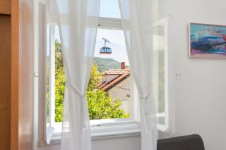 MILKA-sea view apartment in center - 1
