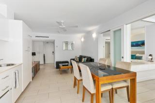 Palm Cove Beach Apartment - Palm Cove - 2