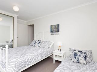 Sundowner Apartment 5 - The Entrance - 5
