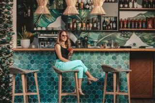 Amoessa Boutique - Adults Only - Polykhrono - 1