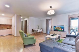 Luxury Fontana Apartments - Budva - 7