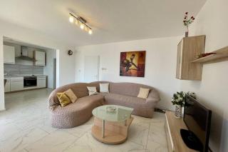 Holiday House Sea View - 9