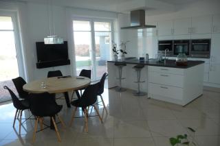 Værelse i Augustenborg i stor villa - Augustenborg - 2