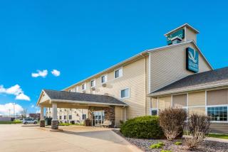 Quality Inn & Suites Eldridge Davenport North - Eldridge - 0