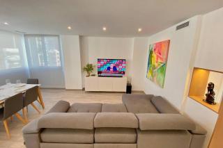 Central Modern Apartment 3 bed 2 bath - 4