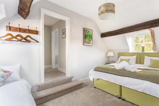 Dunford Barn Cotswolds with Hot Tub - 6