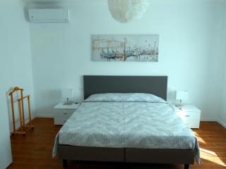 VCE House - Tessera - 1