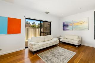 Swainson on Lexington - 200m to Beach! - Henley Beach South - 7