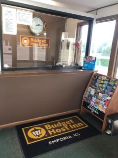 Budget Host Inn - Emporia - Emporia - 6
