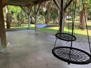 Beach Bum Paradise Edisto Beach with Pool - Edisto Island - 4