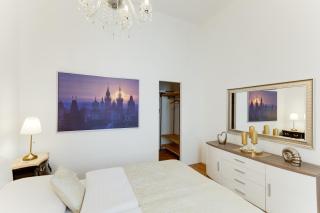 OLD TOWN ROYAL APARTMENT WITH GIANT TERRACE - Prague - 3