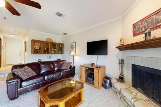 Condo on the Green - Canyon Lake - 0