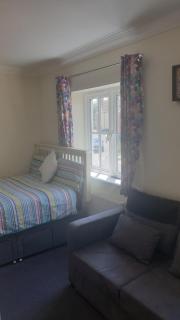 SUNSHINE ROOM - Colchester - 1