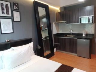 Studio Unit at The Beacon Makati - 4