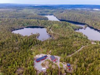 Lillesjö stuguthyrning - Bäckefors - 0