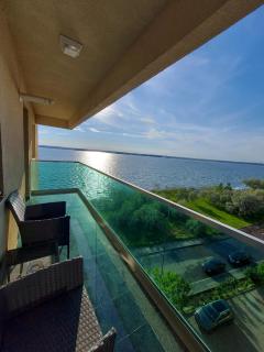 Sea Gem 2 Mamaia - New, Stunning Views, and 200m to Beach - 9