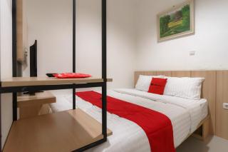 RedDoorz near Seasons City Mall 3 - Jakarta - 0