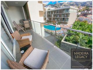 1 Bed Apartment Sleeps 4 with Pool - 4