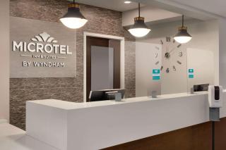 Microtel Inn & Suites by Wyndham Estevan - 7