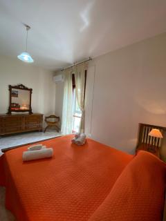 Near Storic Center - Tropea - 8