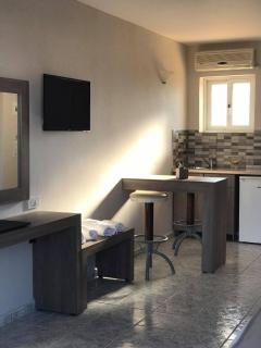 Derekas studios & apartments - 4