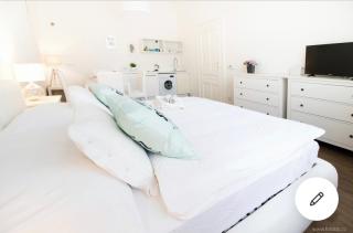 Romantic Apartment Petra - free parking Friday-Sunday - Prague - 3