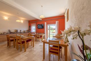 Bed & Breakfast Maki - 1