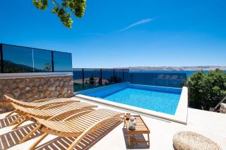 Apartments Matea with Pool and sea view - Cesarica - 0