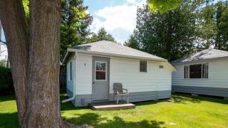 Bel Air Cottages and Motel - Sauble Beach - 3