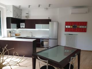 Your Lovely home, PORTA VENEZIA-1 queen bed, 3 single beds, 1 sofa bed- - Milano - 6