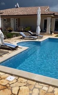 Villa Zafirah Pula - Pula - 4