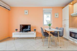 The best OLD TOWN view apartment, 5 min walk, parking (2+2) - Trogir - 5