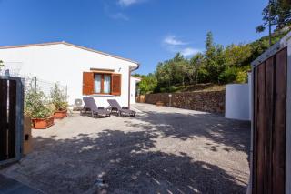 La Casa in Collina - affittacamere con vista mare - 3