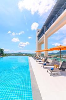 Hilltop Wellness Resort - Cidade Phuket - 0