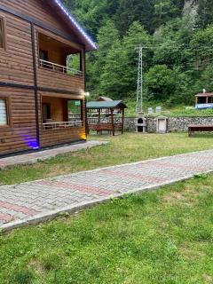 New toprak pansiyon - Uzungöl - 1