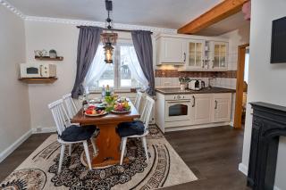 Ferienwohnungen Eifelstuben mit Charme - am See, nahe Burg - 2