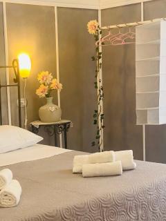 B&B Central Station Suite - Naples - 9