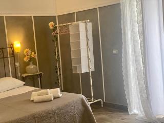 B&B Central Station Suite - 6