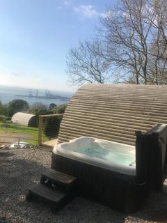 Sutor Coops The Den with Hot Tub - 6