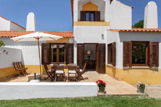 JOIVY 3-BR Cottage with Terrace and Garden in Colares - Sintra - 9