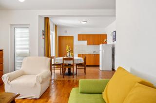 Golden Cape Apartments - Bol - 7