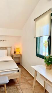 Seafront Maisonette - Pefkochori - 1