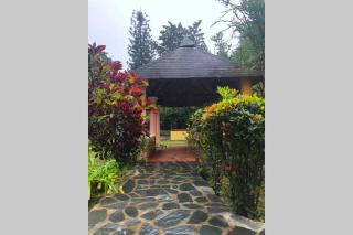 Acogedora Casa Rural en plena naturaleza frente al Río con piscina Bonao - Bonao - 5
