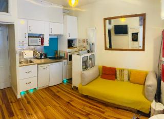 Top Central Beach studios - plus Spa & Watersports - Brighton & Hove - 8